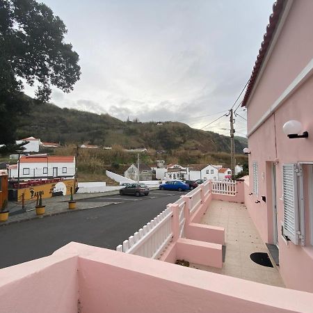 Casa Da Ribeira - Mosteiros 莫什泰鲁什 外观 照片