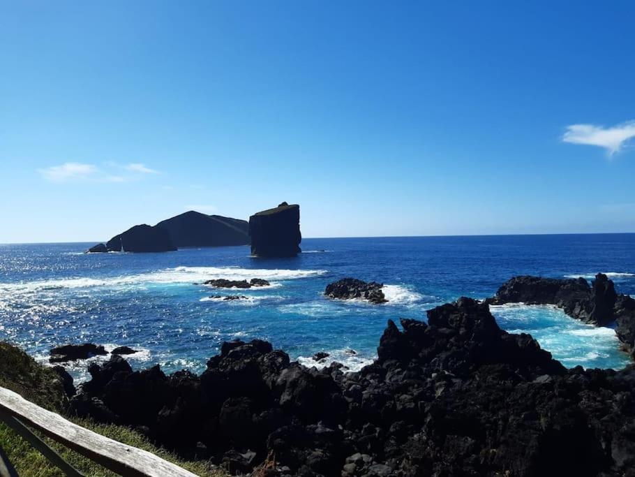 Casa Da Ribeira - Mosteiros 莫什泰鲁什 外观 照片